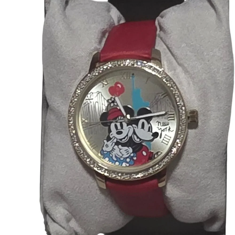 Disney Collectable Tin With Mickey & Minnie Mouse Watch